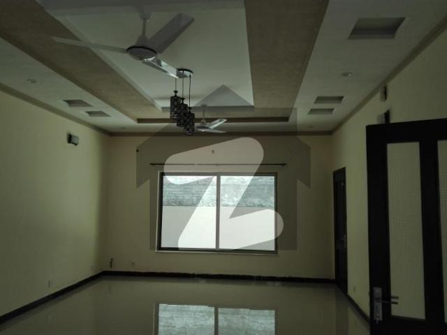 10 Marla 4 Bed House For Sale In Askari 14