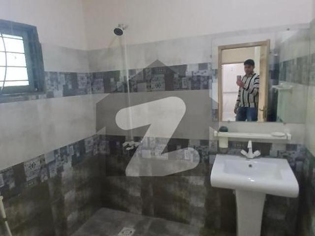 10 Marla 50 FT Road Independent House For Rent Original Pic's Attached Architects Engineers Housing Society