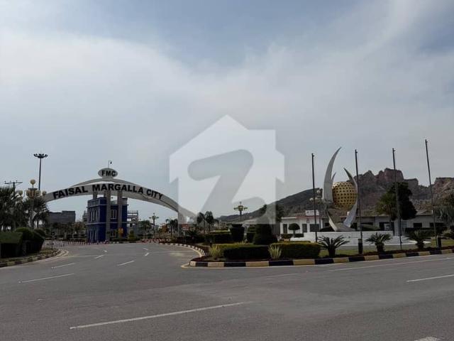 10 Marla 60 Feet Road Corner Plot For Sale In FMC