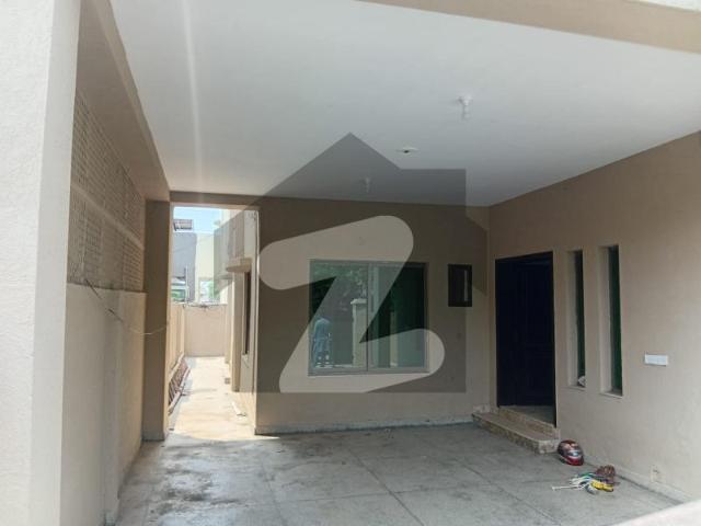 10 Marla 04 Bedroom House Available For Rent In Askari 10 sector A Lahore Cantt Askari 10 Sector A