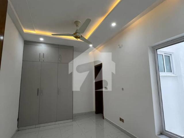 10 Marla 1st Floor For Rent Gulberg Residencia, F Block