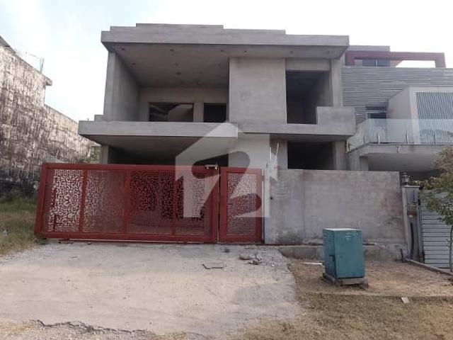 10 Marla 30*70 Grey Structure House + Margalla Face + Near To Double Road
