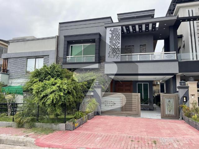 10 Marla 35x70 Brand New Designer House For Sale Fully Furnished With 10 KVA SOLAR SYSTEM Bahria Town Phase 8
