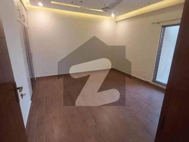 10 Marla 3 Bed Brand New Apartment Available For Rent Askari 11 Sec D Askari 11 Sector D