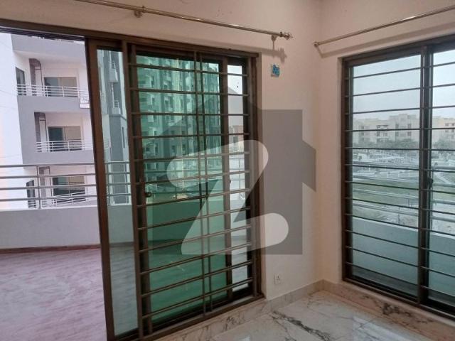 10 Marla 3 Bed Flat Available For Rent Askari 11 Sec D Askari 11 Sector D