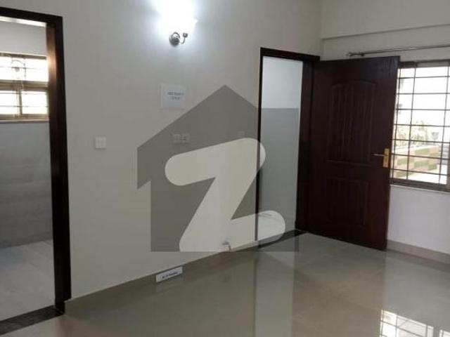 10 marla 3 bed flat available for rent in askari 10 sec f lahore askari 10