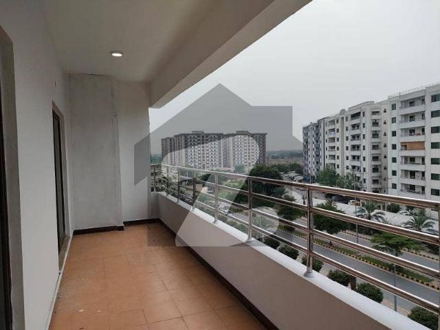10 Marla 3 Bed Flat Beautiful View For Sale In Askari 11, Sector B On 2nd Floor Prime Location