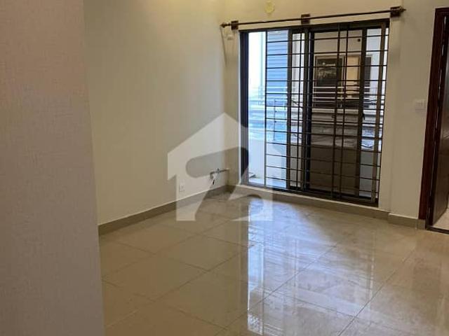 10 Marla 3 Bed Flat For Sale In Heights 4 Dha 5