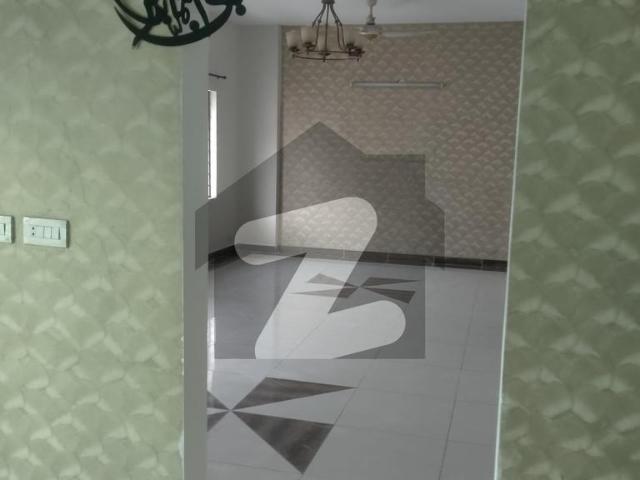 10 Marla 3 Bed Luxury 2nd Floor Apartment for Rent in Askari 11 Lahore | Prime Location Askari 11 Sector B
