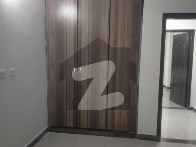 10 Marla 3 Bed Luxury 2nd Floor Apartment for Rent in Askari 11 Lahore | Prime Location Askari 11 Sector B