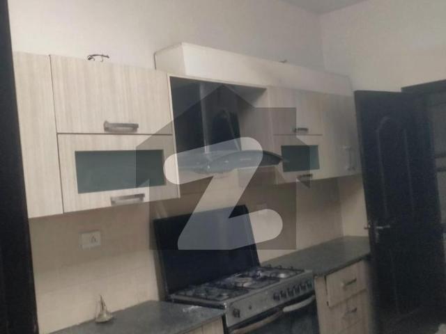 10 Marla 3 Bed Luxury Apartment for Rent in Askari 11 Lahore | Prime Location Askari 11 Sector B