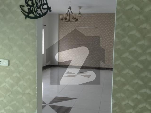 10 Marla 3 Bed Luxury Apartment for Rent in Askari 11 Lahore | Prime Location Askari 11 Sector B