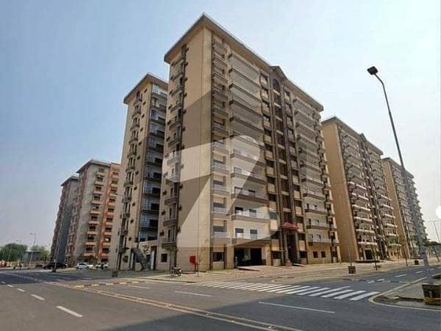10 marla 3 bedroom apartment available for sale