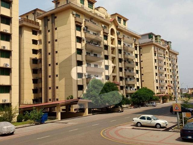 10 marla 3 bedroom apartment available for sale
