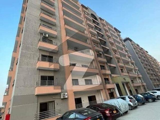 10 marla 3 bedroom apartment available for sale