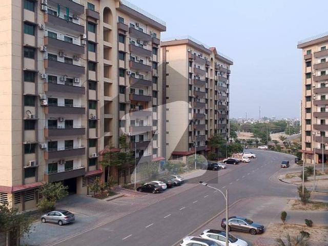 10 marla 3 bedroom apartment available for rent