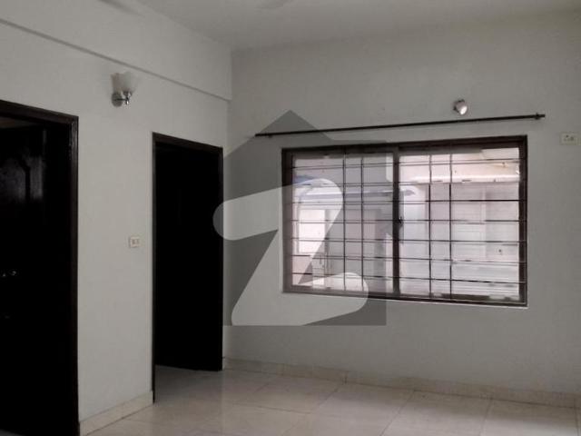 10 marla 3 bedroom apartment available for rent askari 11