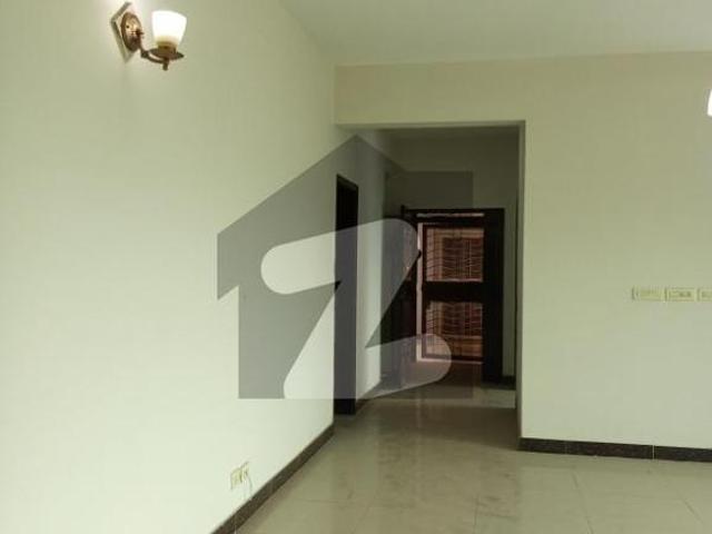 10 marla 3 bedroom apartment available for rent askari 11