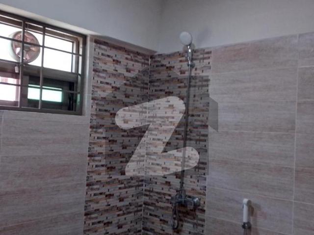10 marla 3 bedroom apartment available for rent askari 11