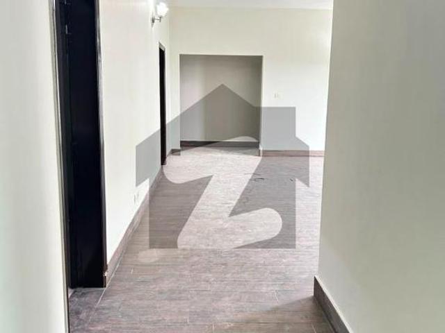 10 marla 3 bedroom apartment available for rent askari 11