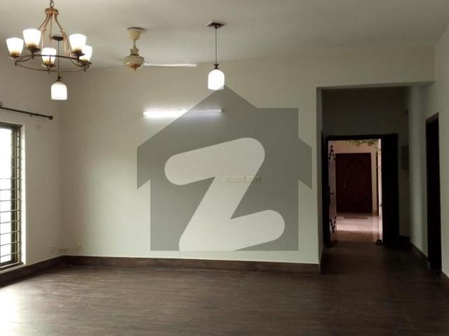 10 marla 3 bedroom apartment available for rent askari 11