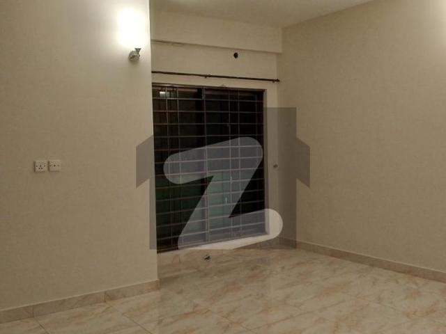 10 marla 3 bedroom apartment available for rent askari 11