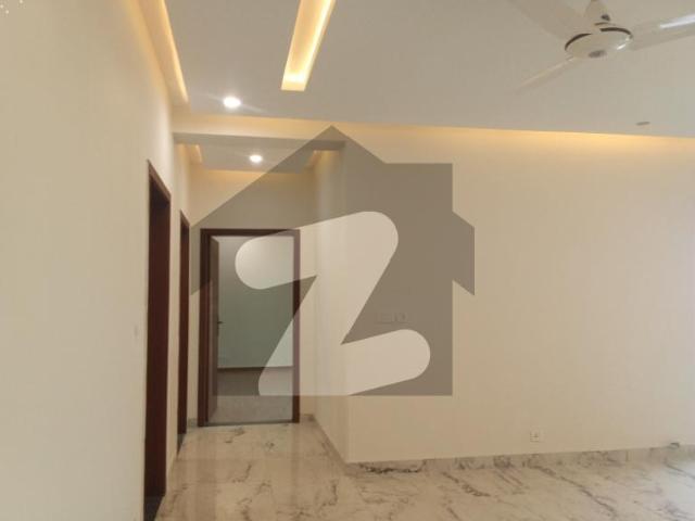 10 marla 3 bedroom apartment available for rent askari 11 sector d