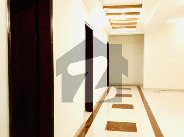 10 Marla 3 Bedroom Apartment Available For Rent In Askari 11 Lahore Askari 11