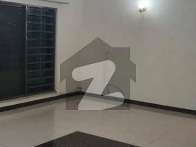 10 Marla 3 Bedroom Apartment Available For Rent In Askari 1 Lahore Cantt