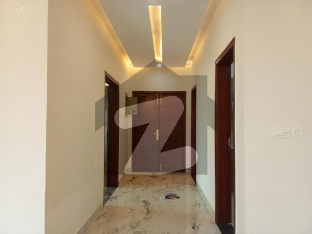 10 marla 3 bedroom new apartment available for rent askari 11 sector d