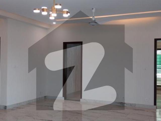 10 marla 3 bedroom new apartment available for rent askari 11 sector d