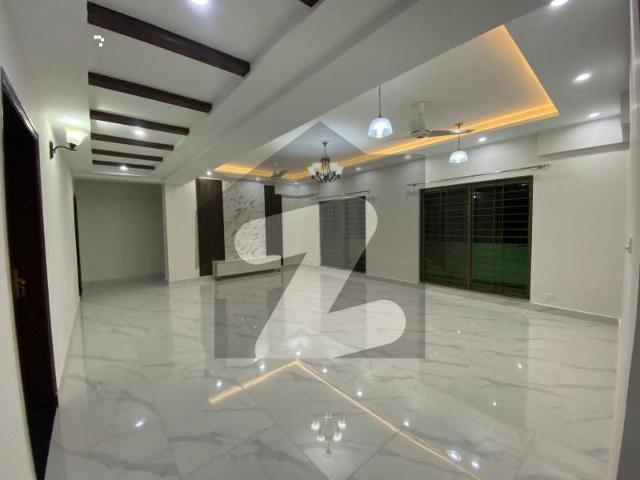 10 marla 3 bedroom new apartment available for rent askari 11