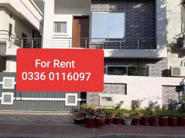 10 Marla 3 Bedroom TV Lounge upper portion for Rent in Bahria ph4 Islamabad Bahria Town ID 02872