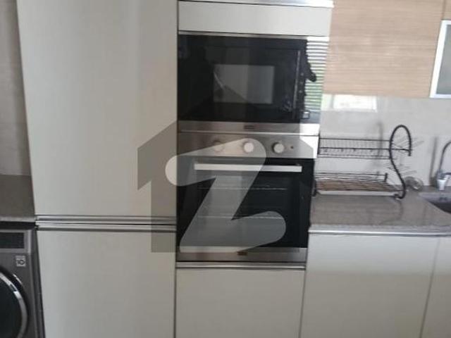 10 marla 3 bedrooms apartment availabe for rent penta square by dha lahore