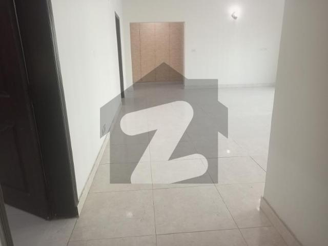 10 marla 3 bedrooms apartment available for rent askari 11 sector b apartments