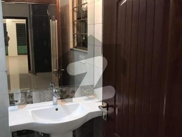 10 marla 3 bedrooms apartment available for rent askari 11 sector b apartments
