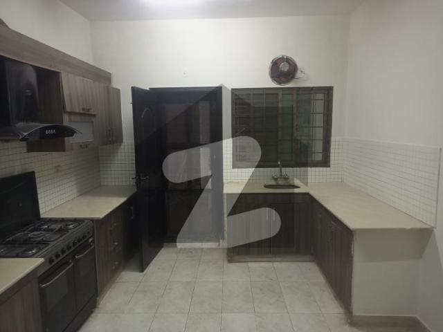 10 marla 3 bedrooms apartment available for rent askari 11 sector b