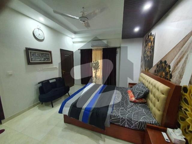 10 marla 3 bedrooms apartment fully furnshed available for rent askari 11 sector b