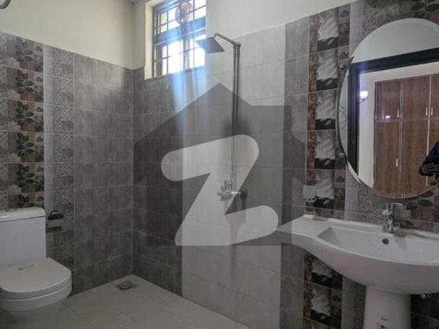 10 Marla 3 Bedrooms Apartment sector D Askari 11 Lahore For Rent Askari 11 Sector D