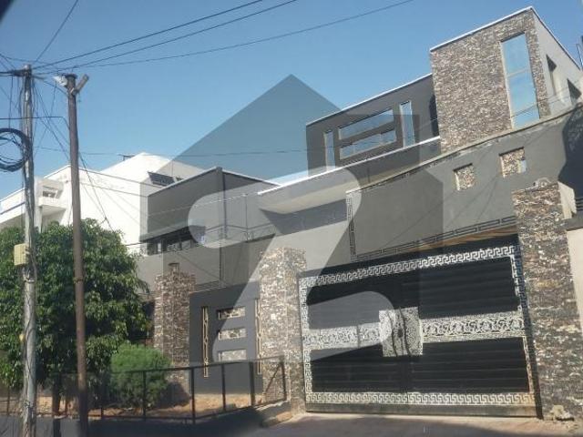 10 Marla 3 Bedrooms House Available For Sale Askari 11