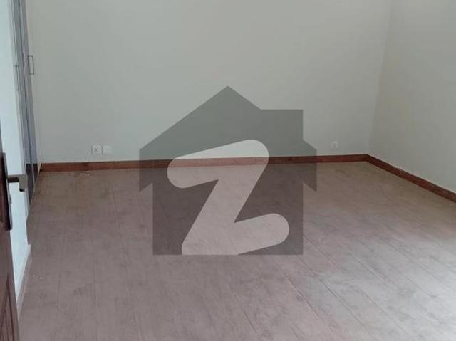 10 Marla 3 Bedroom's Tile Flooring Apartment | Flat For Rent | Askari 10 Lahore Cantt | @nusratestate Askari 10 Sector S