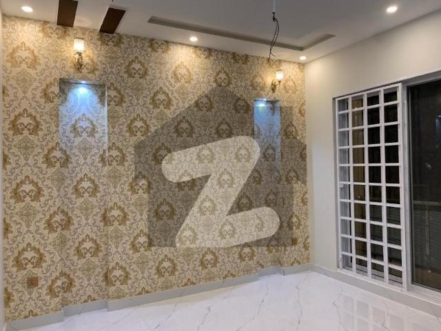 10 Marla Tile Floor Full House For Rent In Wapda Town Phase 1 Block D3