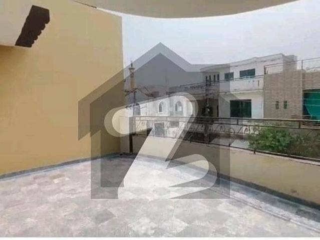 10 Marla Tile flooring Super Hot Location Near Emporium, Canal All Original Picture Direct Meeting Available For Sale in Johar Town phase 2