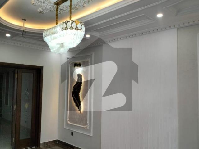 10 marla top location house available for sale in lda avenue block m
