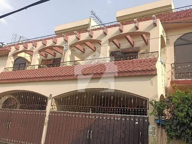 10 Marla Triple Storey Beautiful House Of 7 Bedrooms In Karim Block Iqbal Town Lahore
