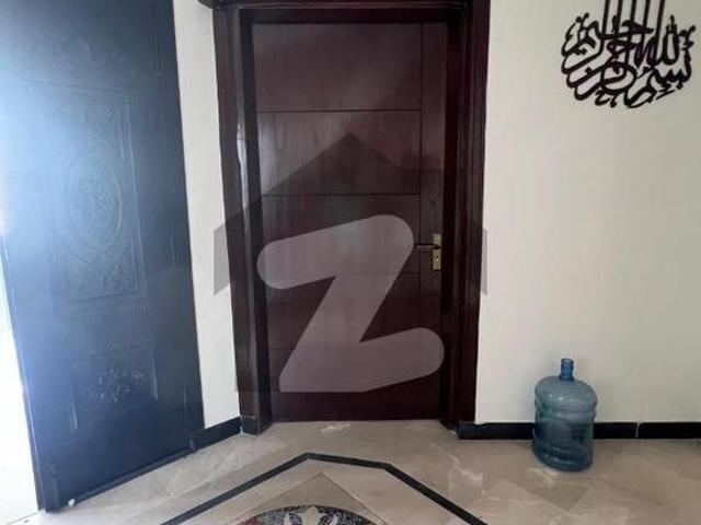 10 Marla Triple Storey Fully Furnished House for Rent E Block, Bahria Town Phase 8 Block E