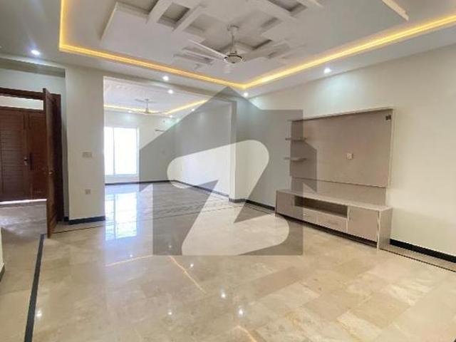 10 Marla Ground Portion For Rent D 12