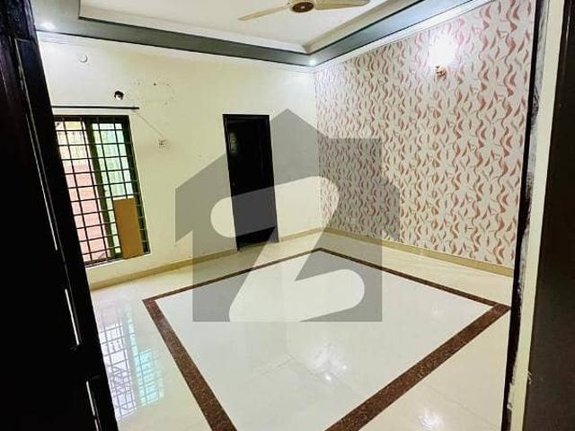 10 Marla Used House For Sale In Pcsir Phase 2