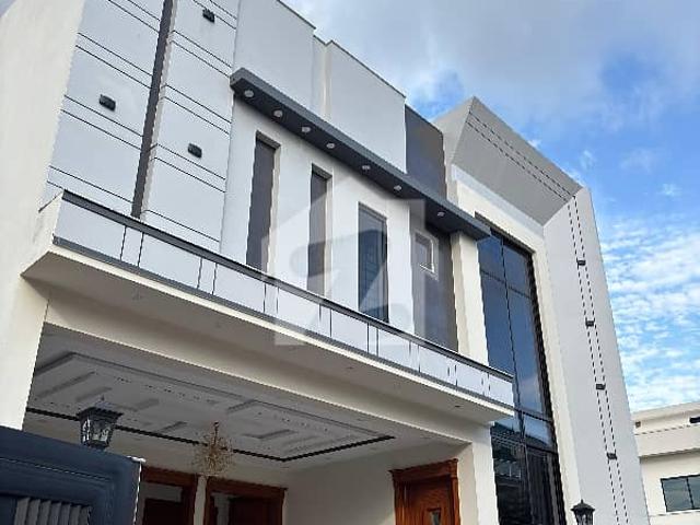 10 Marla Ultra Luxury Designer House For Sale | Modern Architecture & Premium Features