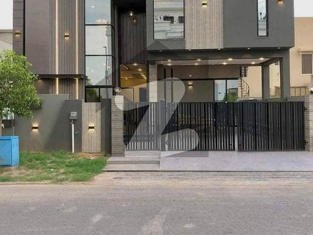 10 Marla Ultra Luxury House For Sale In Shaheen Block Sector B Bahria Town Lahore